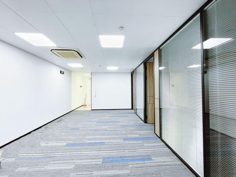 保利克洛维广场写字楼图片14984