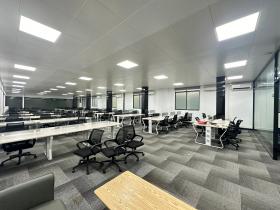 智慧港企业孵化基地