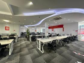 智慧港企业孵化基地