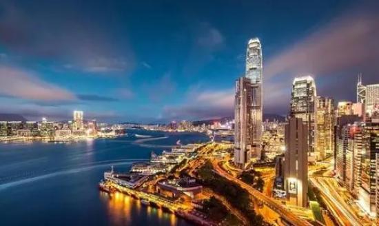 广州甲级写字楼市场上半年较为活跃，空置率相比以往略有下降